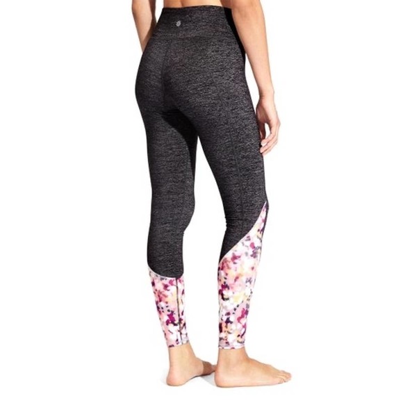 Athleta Pants - Athleta High-Rise Petal Chaturanga Flow Leggings, Medium